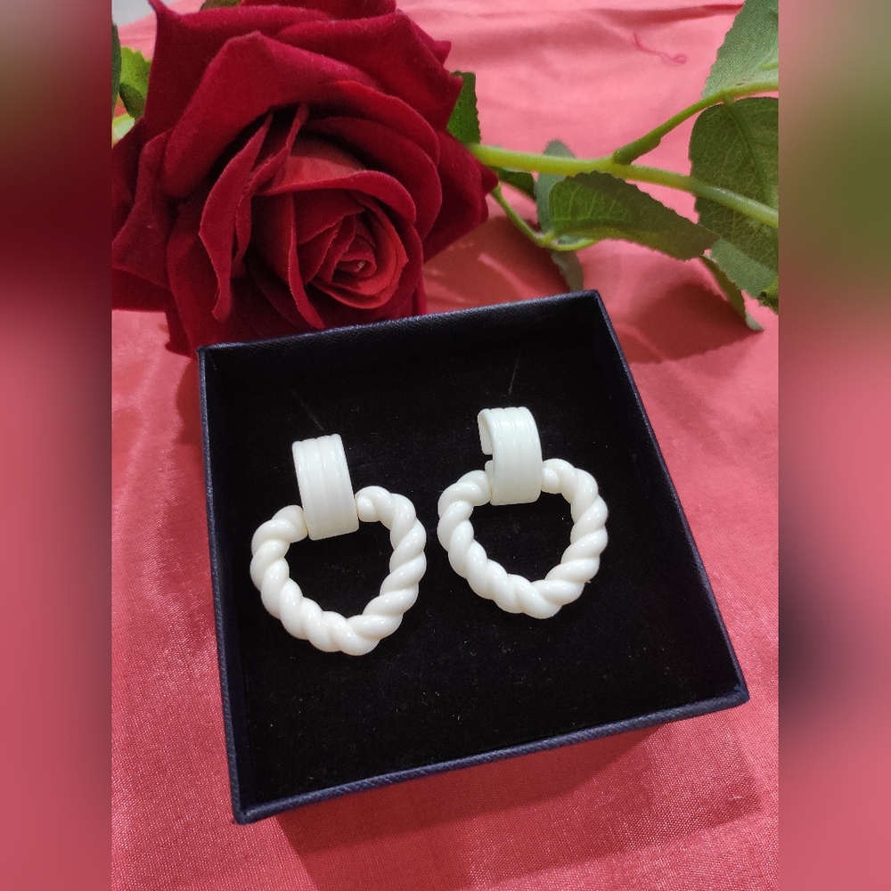 White Heart Earrings 🤍 - Picture 3 of 6